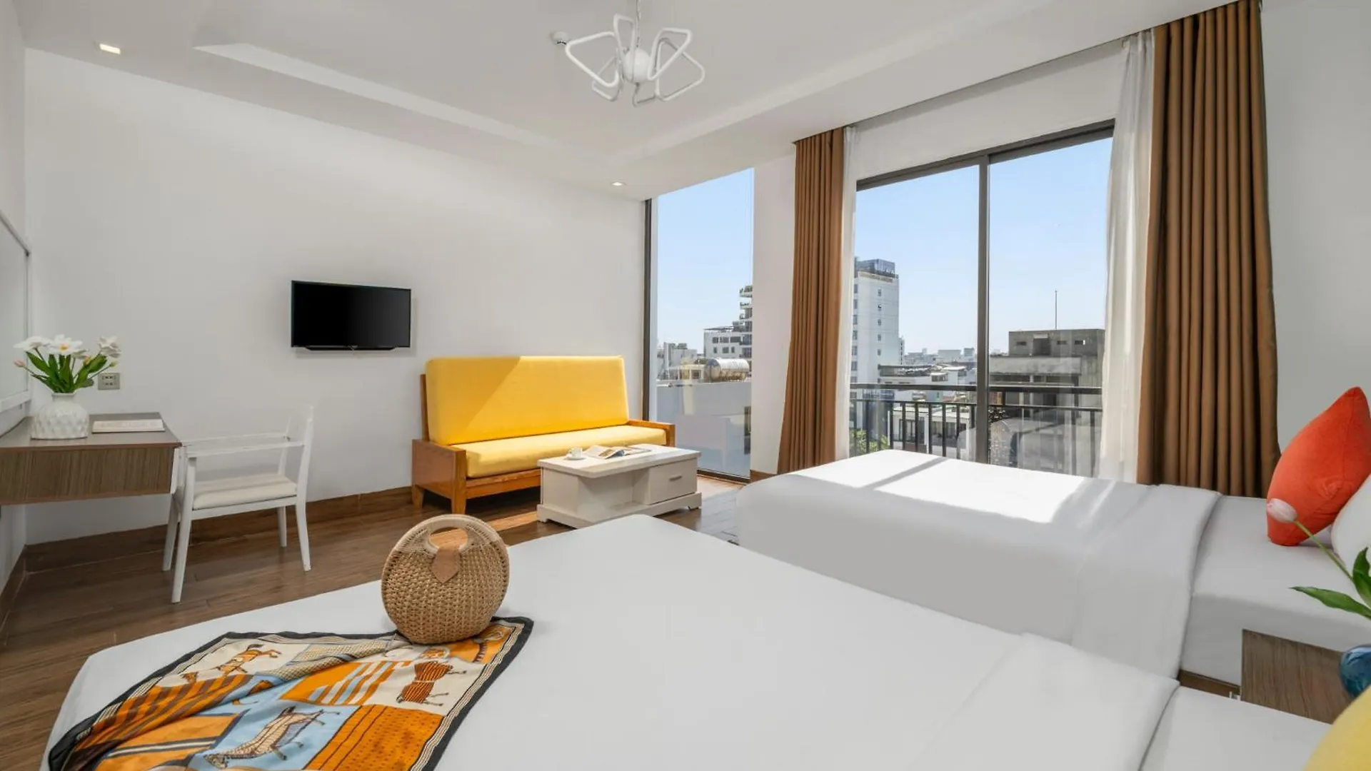 Beach Hotel By Raon - Stay 24H Da Nang 0*,  Vietnam